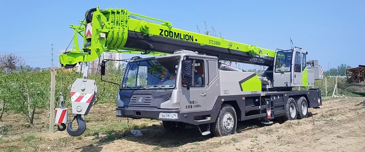 cấu bánh lốp bánh xích zoomlion Sany XCMG 30 80 90 100 tấn cũ giá rẻ