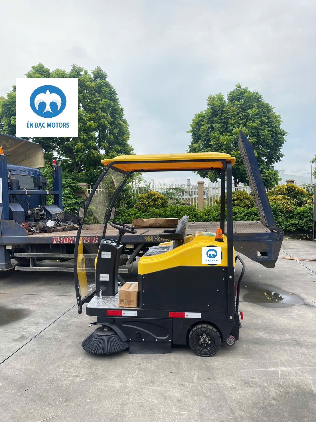 Xe điện quét hút điện, vệ sinh công nghiệp, khu đô thị, kho xưởng, giá rẻ Geime 3