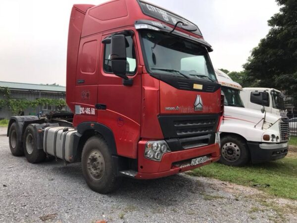 Xe đầu kéo Howo 420HP đời 2013 đã qua sử dụng