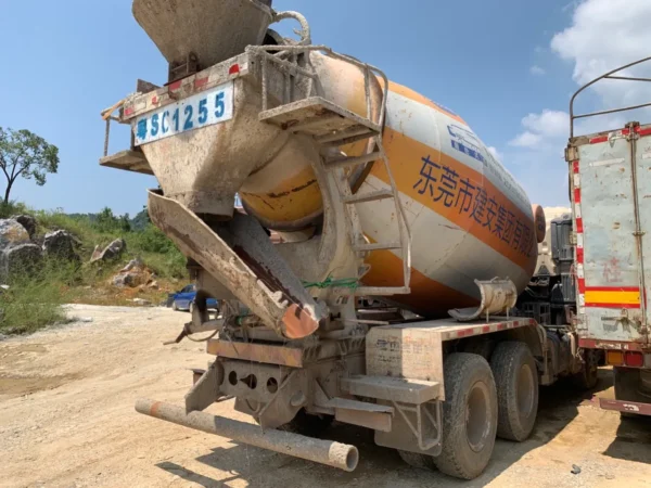 Xe trộn bê tông hino cũ giá rẻ 10-12-14 khối chất lượng uy tín chất lượng cao