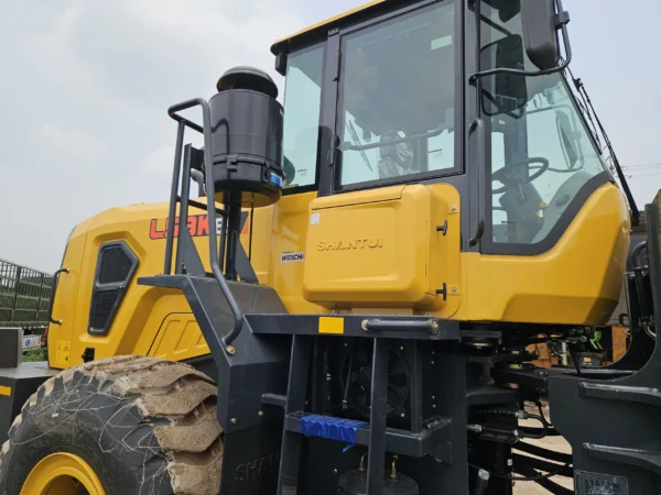 Xe xúc lật Shantui L58K-B5 giá tốt Hà Nội