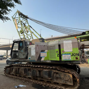 1Cẩu bánh xích zoomlion 75 tấn ZCC750, đã qua sử dụng, cũ giá tốt nhất, giao ngay, sẵn hàng, chất lượng, bảo hành
